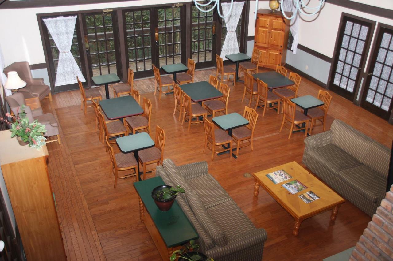 Hotel Spring House